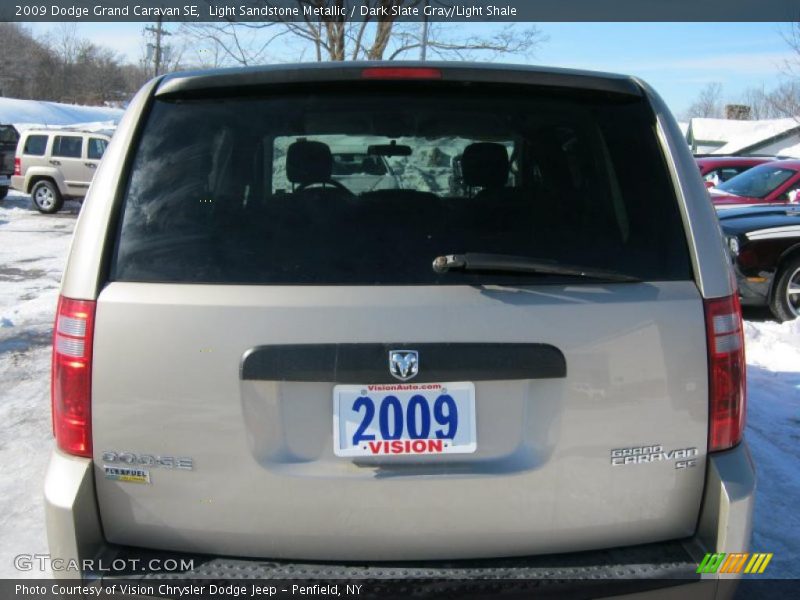 Light Sandstone Metallic / Dark Slate Gray/Light Shale 2009 Dodge Grand Caravan SE