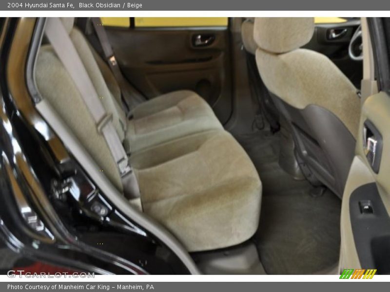 Black Obsidian / Beige 2004 Hyundai Santa Fe