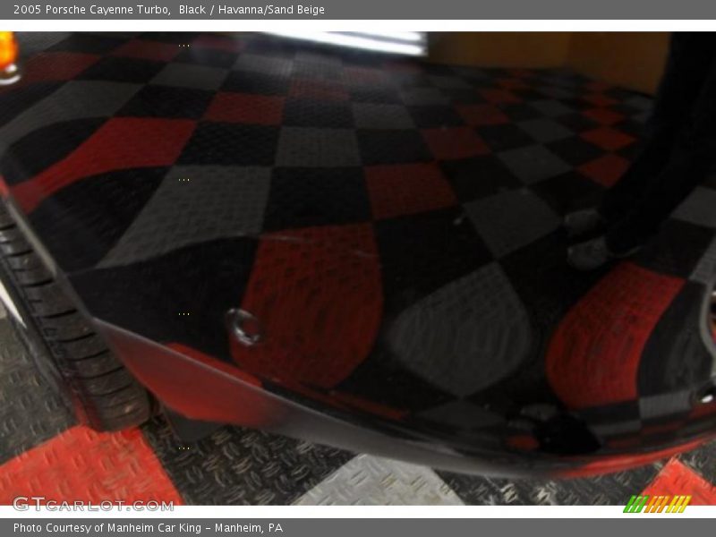 Black / Havanna/Sand Beige 2005 Porsche Cayenne Turbo