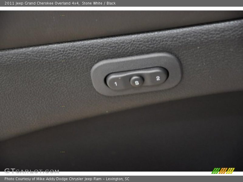 Stone White / Black 2011 Jeep Grand Cherokee Overland 4x4