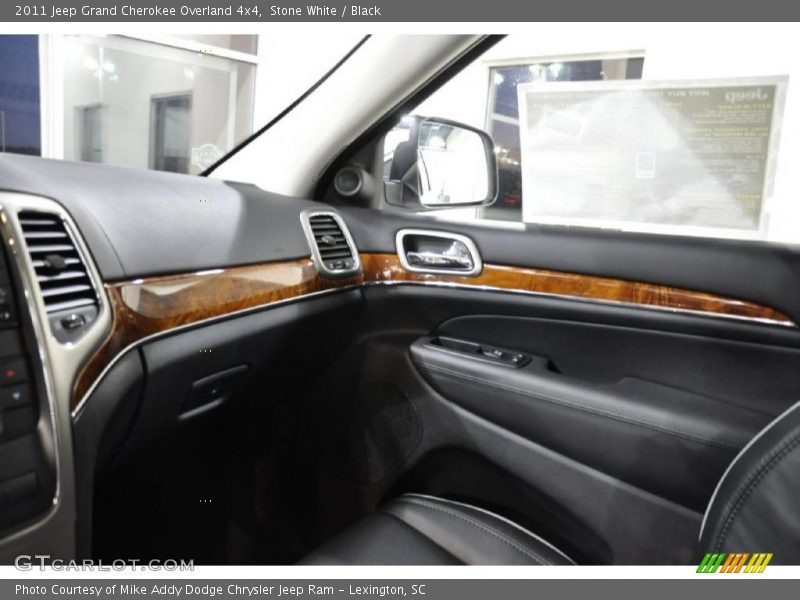 Stone White / Black 2011 Jeep Grand Cherokee Overland 4x4