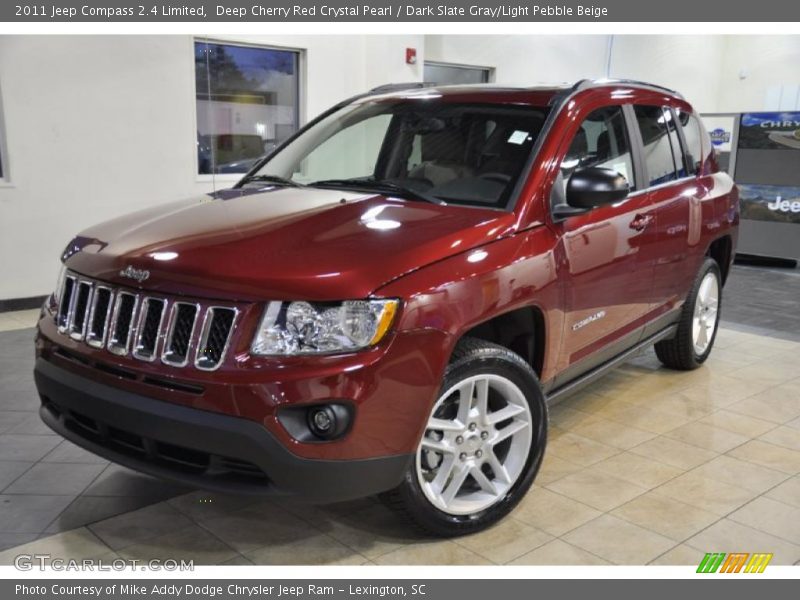 Front 3/4 View of 2011 Compass 2.4 Limited