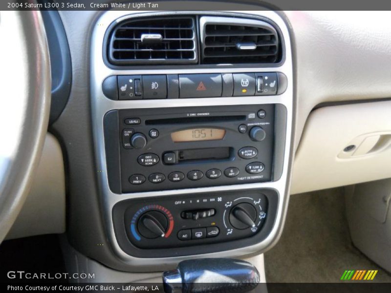 Controls of 2004 L300 3 Sedan