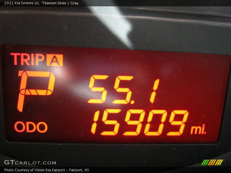 Titanium Silver / Gray 2011 Kia Sorento LX