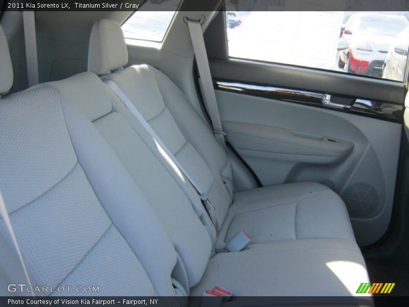 Titanium Silver / Gray 2011 Kia Sorento LX