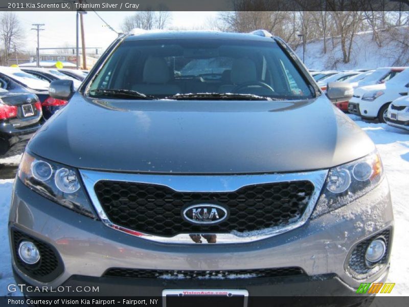 Titanium Silver / Gray 2011 Kia Sorento LX