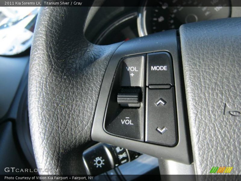 Titanium Silver / Gray 2011 Kia Sorento LX