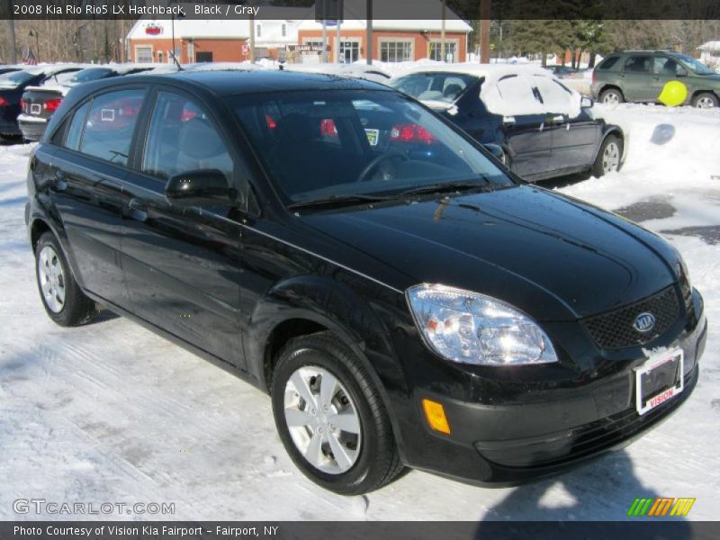 Front 3/4 View of 2008 Rio Rio5 LX Hatchback