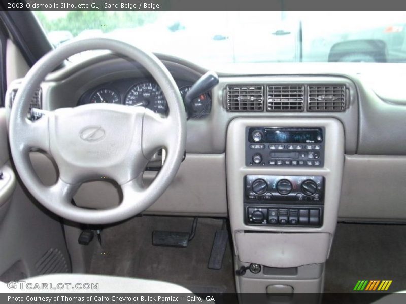 Dashboard of 2003 Silhouette GL