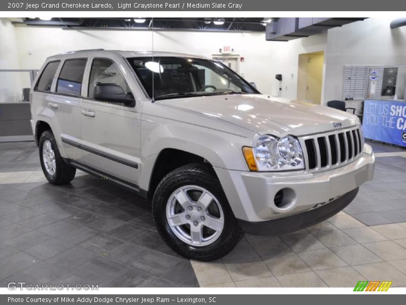 Light Graystone Pearl / Medium Slate Gray 2007 Jeep Grand Cherokee Laredo