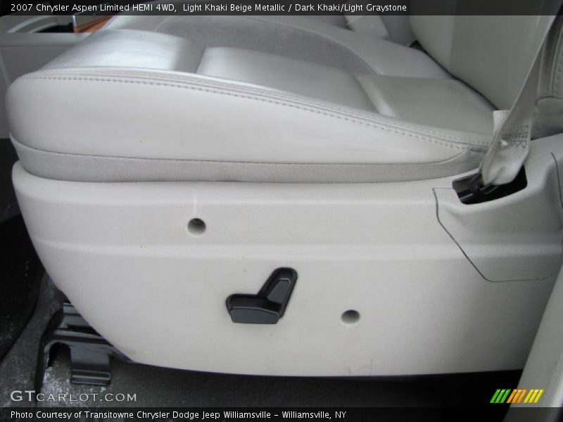 Light Khaki Beige Metallic / Dark Khaki/Light Graystone 2007 Chrysler Aspen Limited HEMI 4WD