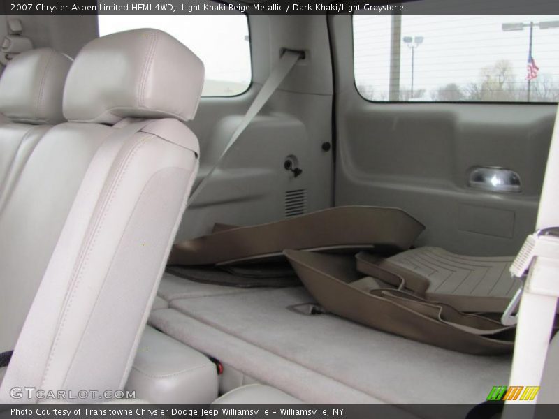 Light Khaki Beige Metallic / Dark Khaki/Light Graystone 2007 Chrysler Aspen Limited HEMI 4WD