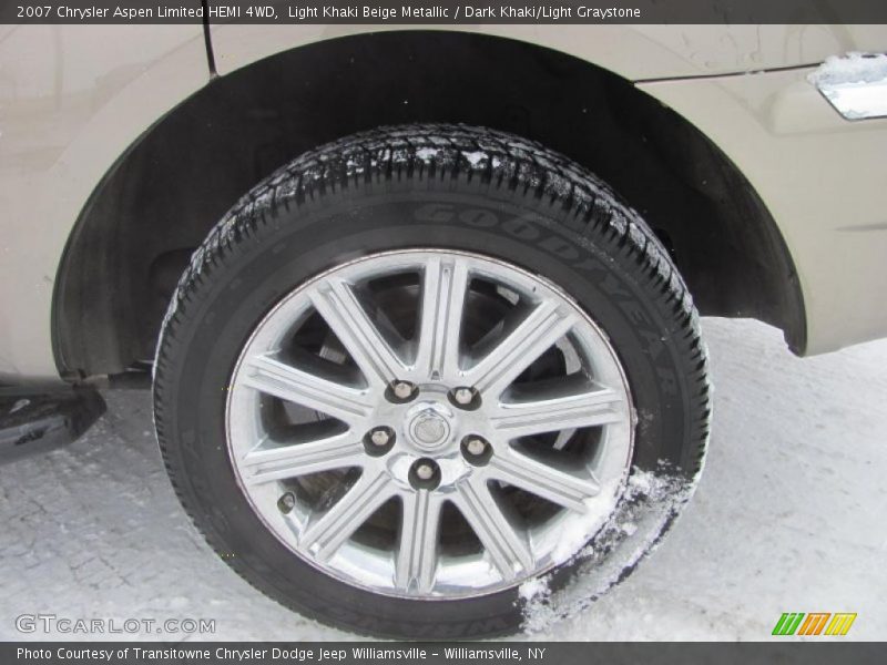 Light Khaki Beige Metallic / Dark Khaki/Light Graystone 2007 Chrysler Aspen Limited HEMI 4WD