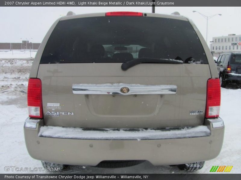 Light Khaki Beige Metallic / Dark Khaki/Light Graystone 2007 Chrysler Aspen Limited HEMI 4WD