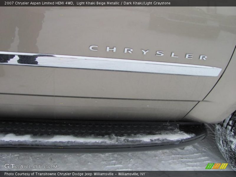 Light Khaki Beige Metallic / Dark Khaki/Light Graystone 2007 Chrysler Aspen Limited HEMI 4WD