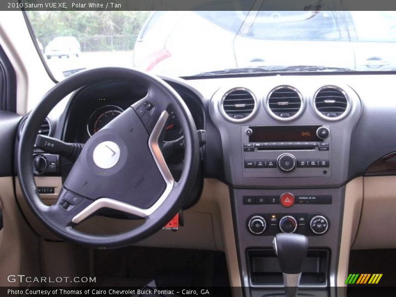 Polar White / Tan 2010 Saturn VUE XE