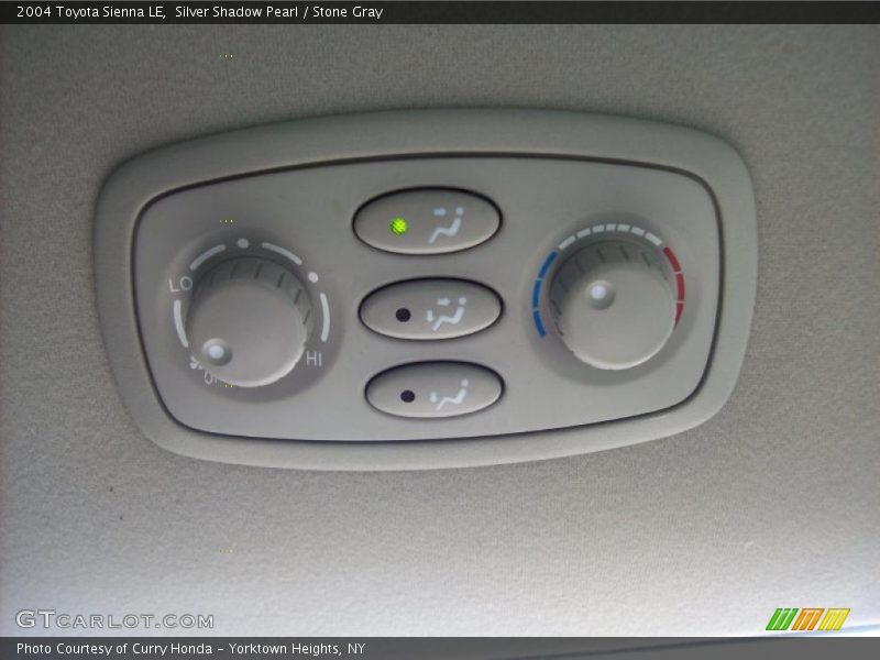 Silver Shadow Pearl / Stone Gray 2004 Toyota Sienna LE
