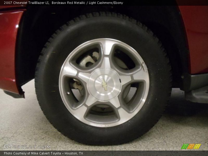 Bordeaux Red Metallic / Light Cashmere/Ebony 2007 Chevrolet TrailBlazer LS