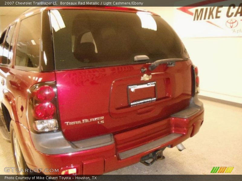 Bordeaux Red Metallic / Light Cashmere/Ebony 2007 Chevrolet TrailBlazer LS