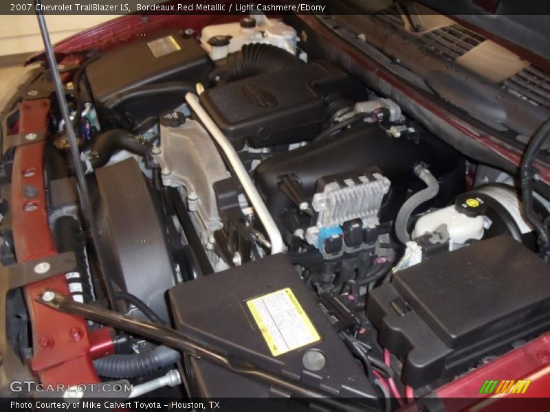 Bordeaux Red Metallic / Light Cashmere/Ebony 2007 Chevrolet TrailBlazer LS