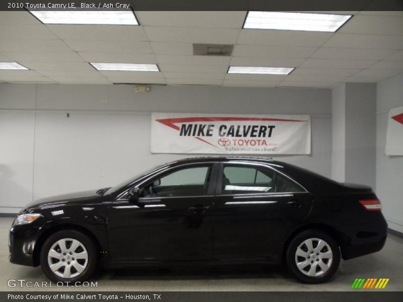 Black / Ash Gray 2010 Toyota Camry LE