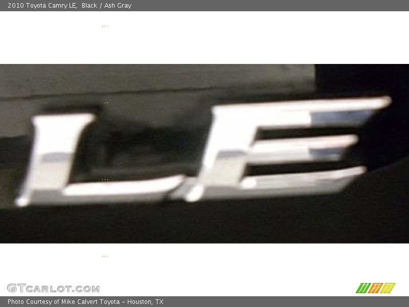 Black / Ash Gray 2010 Toyota Camry LE