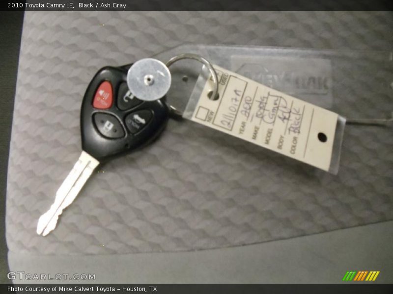Black / Ash Gray 2010 Toyota Camry LE