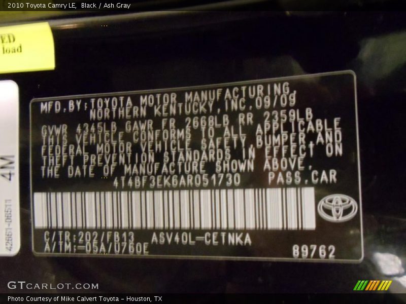 Black / Ash Gray 2010 Toyota Camry LE