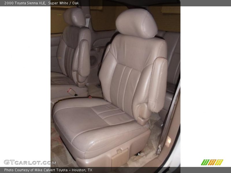 Super White / Oak 2000 Toyota Sienna XLE