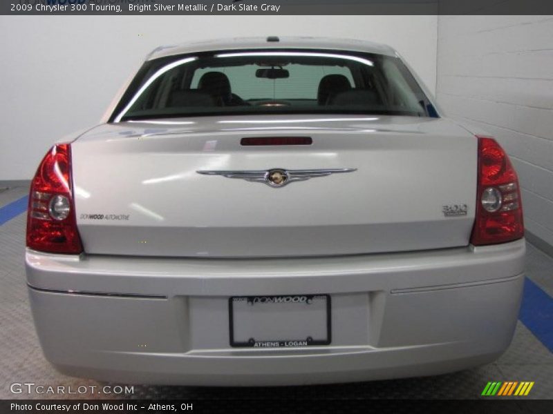 Bright Silver Metallic / Dark Slate Gray 2009 Chrysler 300 Touring
