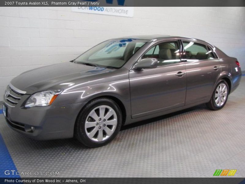 Phantom Gray Pearl / Ivory 2007 Toyota Avalon XLS