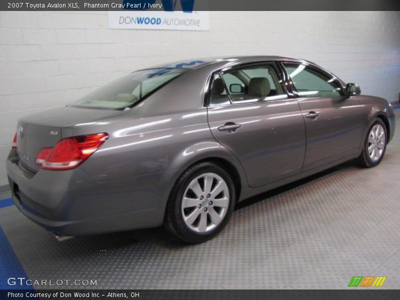 Phantom Gray Pearl / Ivory 2007 Toyota Avalon XLS
