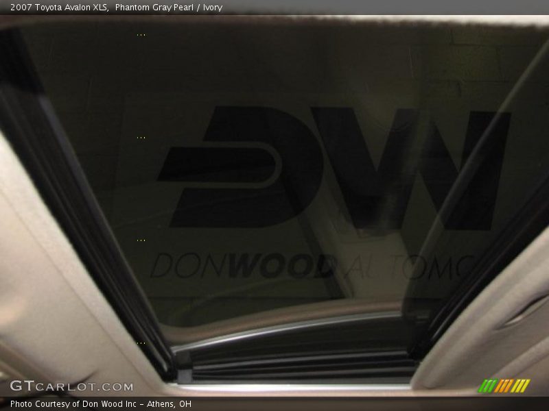 Phantom Gray Pearl / Ivory 2007 Toyota Avalon XLS