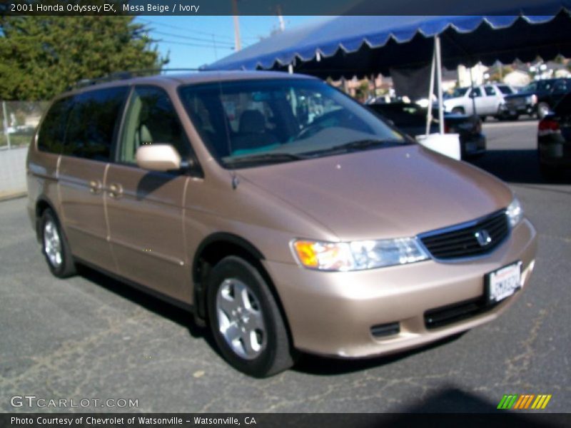 Front 3/4 View of 2001 Odyssey EX
