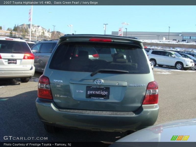 Oasis Green Pearl / Ivory Beige 2007 Toyota Highlander V6 4WD