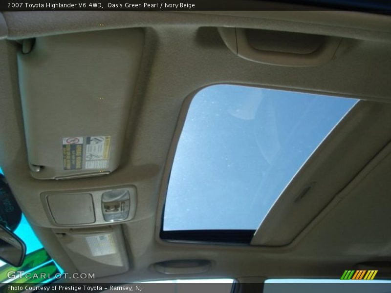 Oasis Green Pearl / Ivory Beige 2007 Toyota Highlander V6 4WD