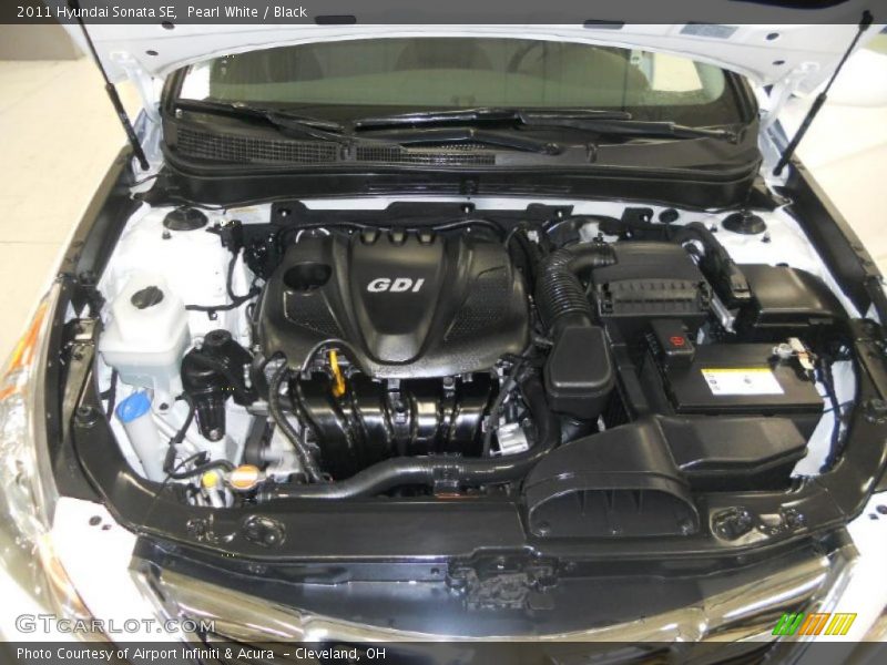 Pearl White / Black 2011 Hyundai Sonata SE