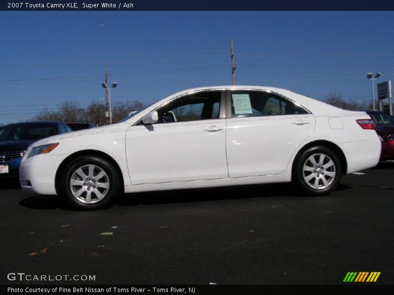 Super White / Ash 2007 Toyota Camry XLE
