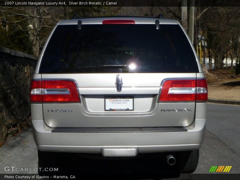 Silver Birch Metallic / Camel 2007 Lincoln Navigator Luxury 4x4