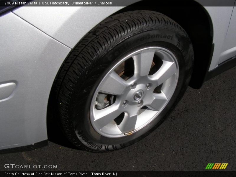 Brillant Silver / Charcoal 2009 Nissan Versa 1.8 SL Hatchback