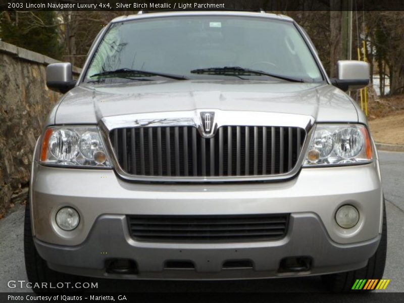 Silver Birch Metallic / Light Parchment 2003 Lincoln Navigator Luxury 4x4