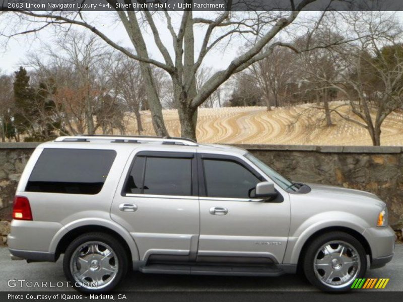 Silver Birch Metallic / Light Parchment 2003 Lincoln Navigator Luxury 4x4
