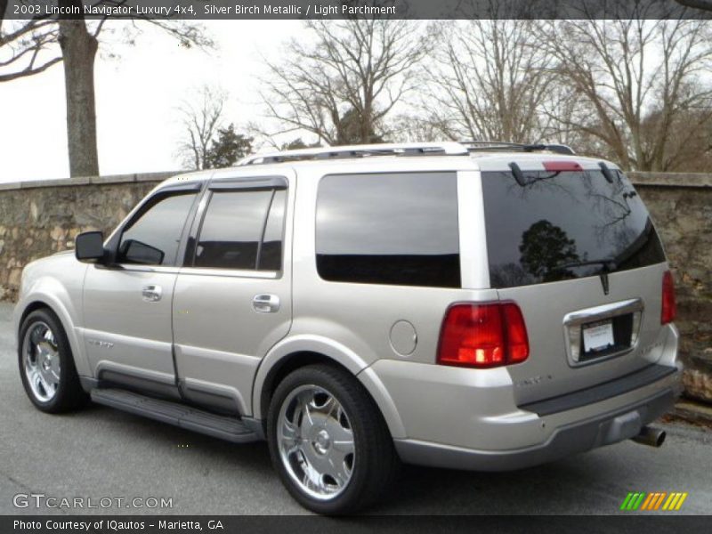 Silver Birch Metallic / Light Parchment 2003 Lincoln Navigator Luxury 4x4