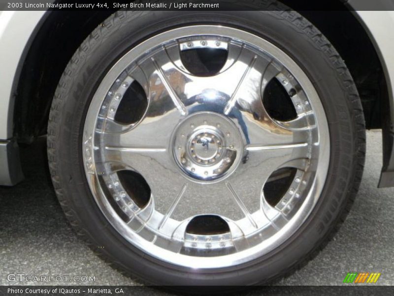 Silver Birch Metallic / Light Parchment 2003 Lincoln Navigator Luxury 4x4