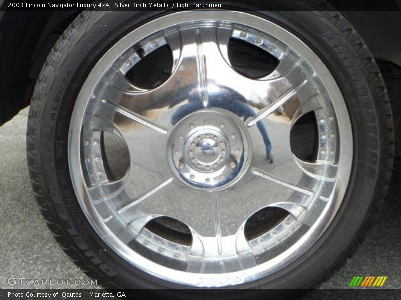 Silver Birch Metallic / Light Parchment 2003 Lincoln Navigator Luxury 4x4