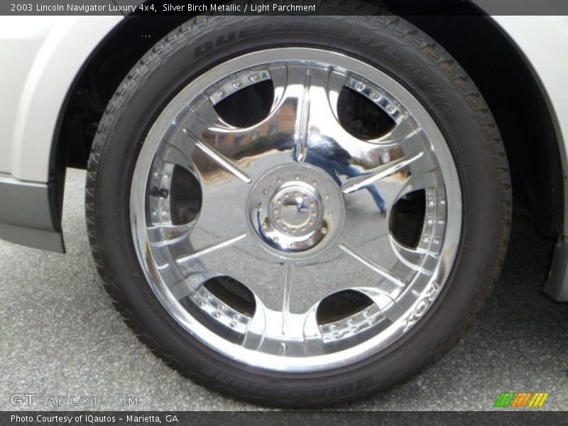 Silver Birch Metallic / Light Parchment 2003 Lincoln Navigator Luxury 4x4