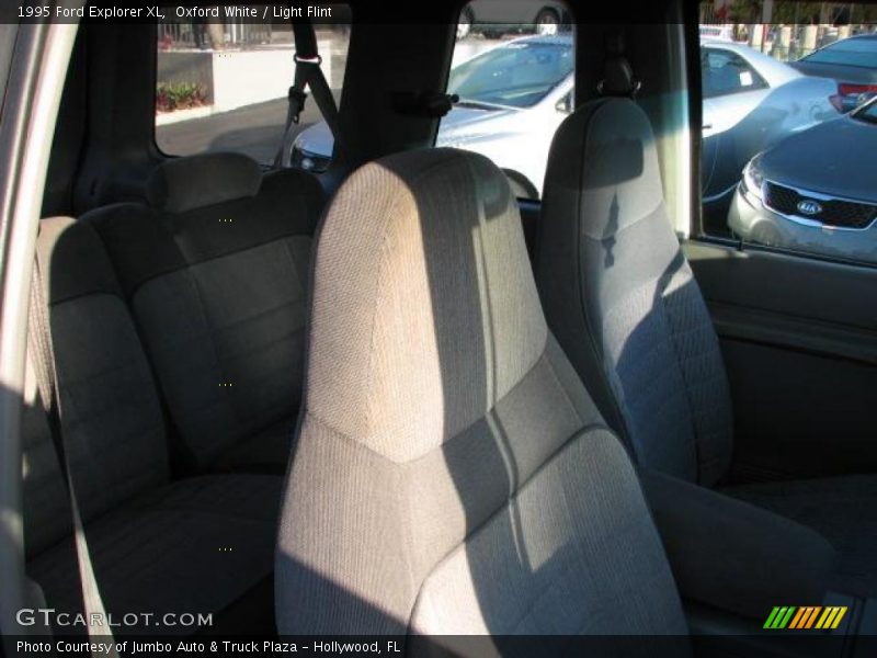 Oxford White / Light Flint 1995 Ford Explorer XL