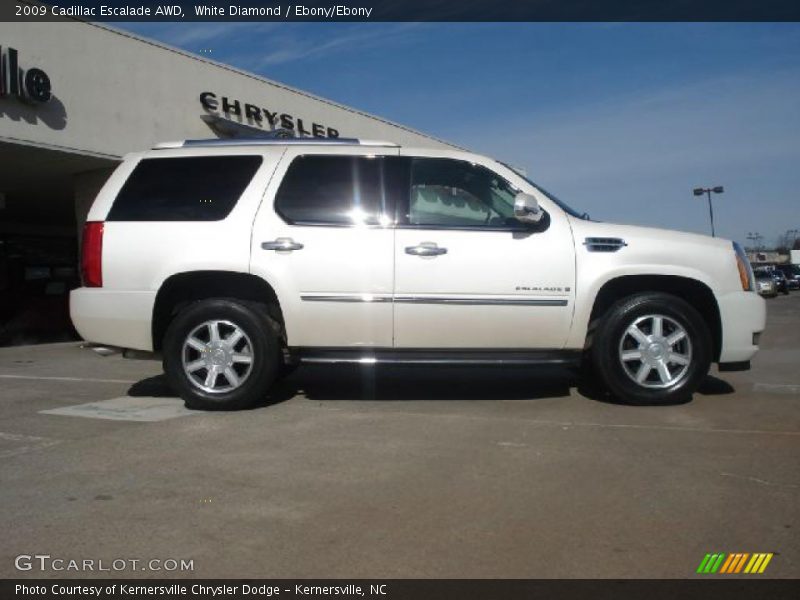 White Diamond / Ebony/Ebony 2009 Cadillac Escalade AWD