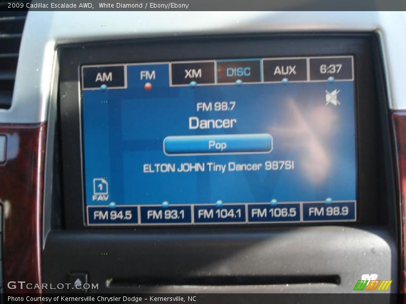 White Diamond / Ebony/Ebony 2009 Cadillac Escalade AWD