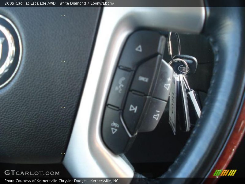 White Diamond / Ebony/Ebony 2009 Cadillac Escalade AWD
